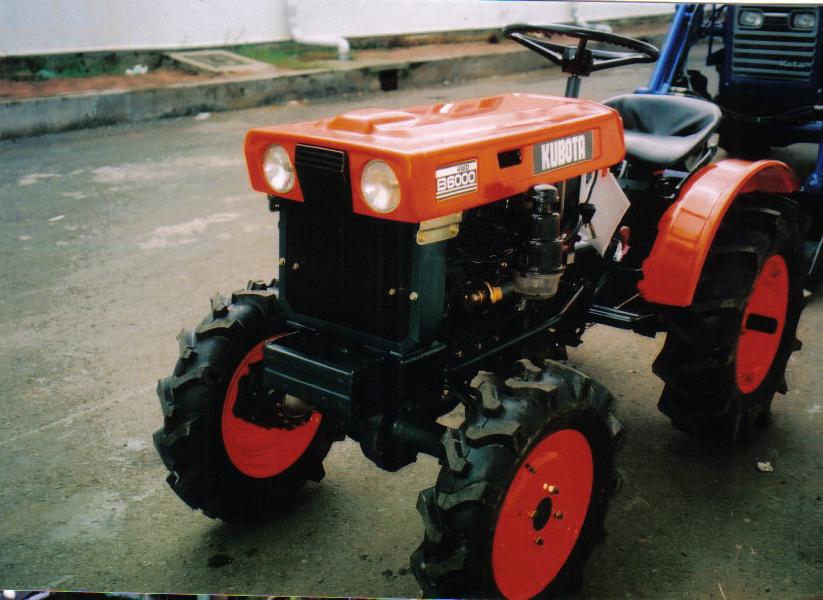 KUBOTA B6000 FILTRY